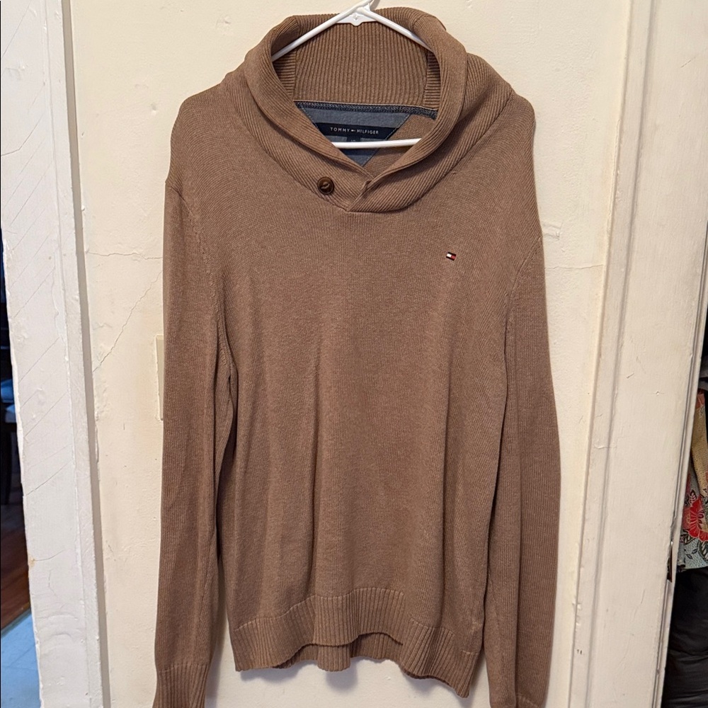 Tommy Hilfiger Men's Brown Turtleneck Sweater